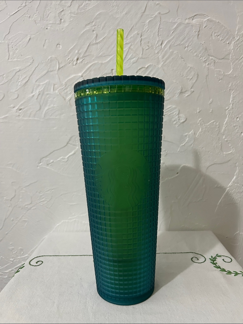 Starbucks Winter 2022 - Mountain Dew Green Grid Tumbler (Cold Cup) - Venti 24 oz